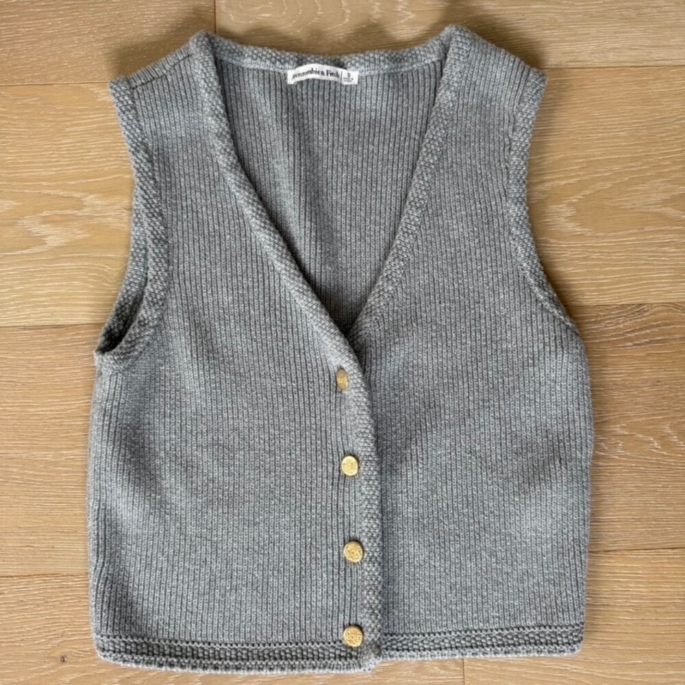Abercrombie & Fitch Mara Grey Ribbed Knit Sweater Vest Old Money Sz S - Picture 2 of 6